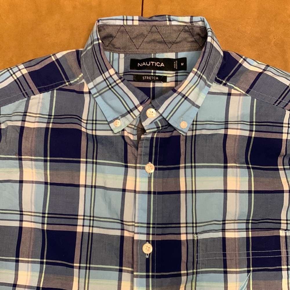 Nautica mens medium plaid shirt sleeve shirt